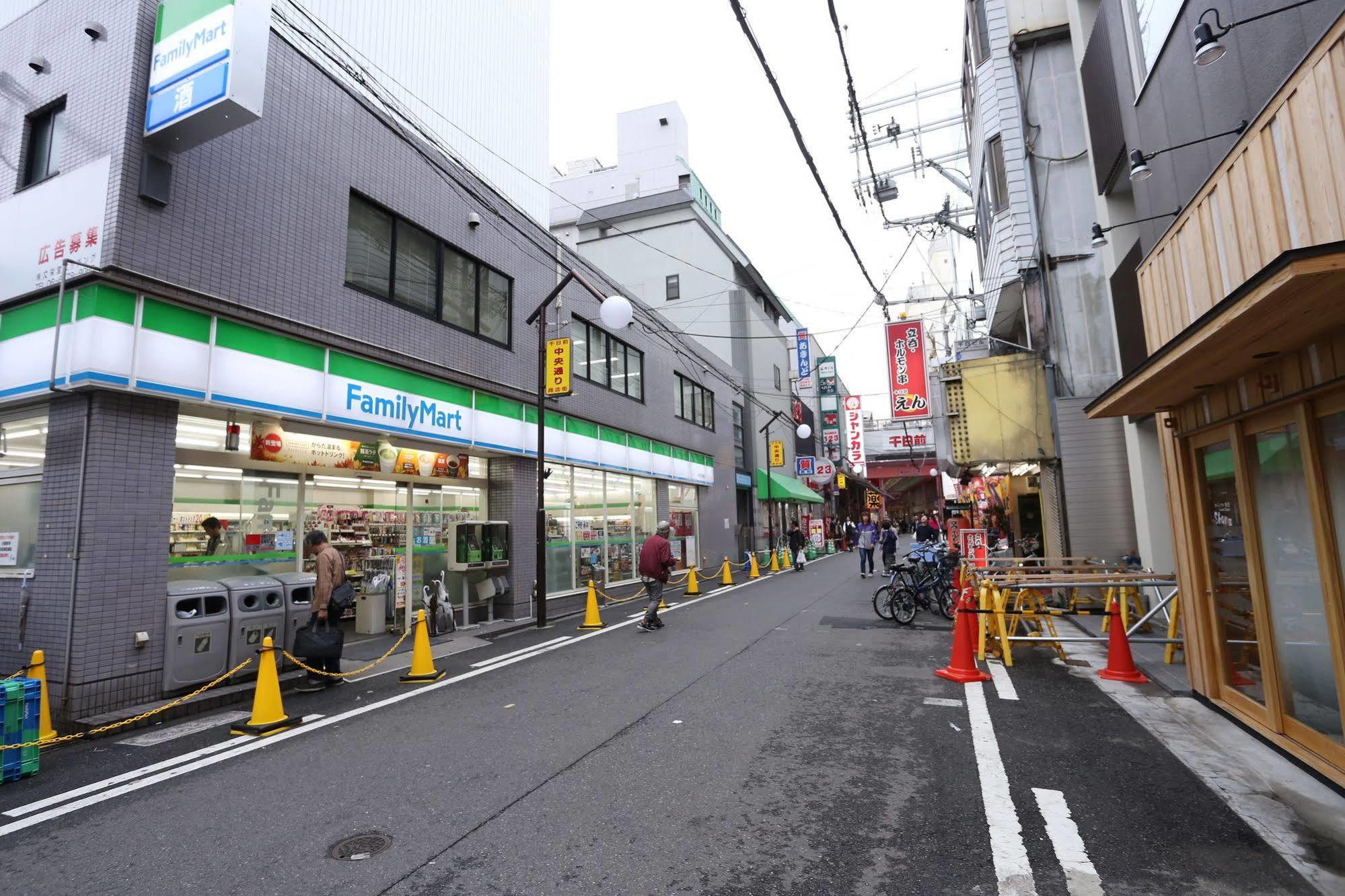 Fuku Hostel Namba Oszaka Kültér fotó