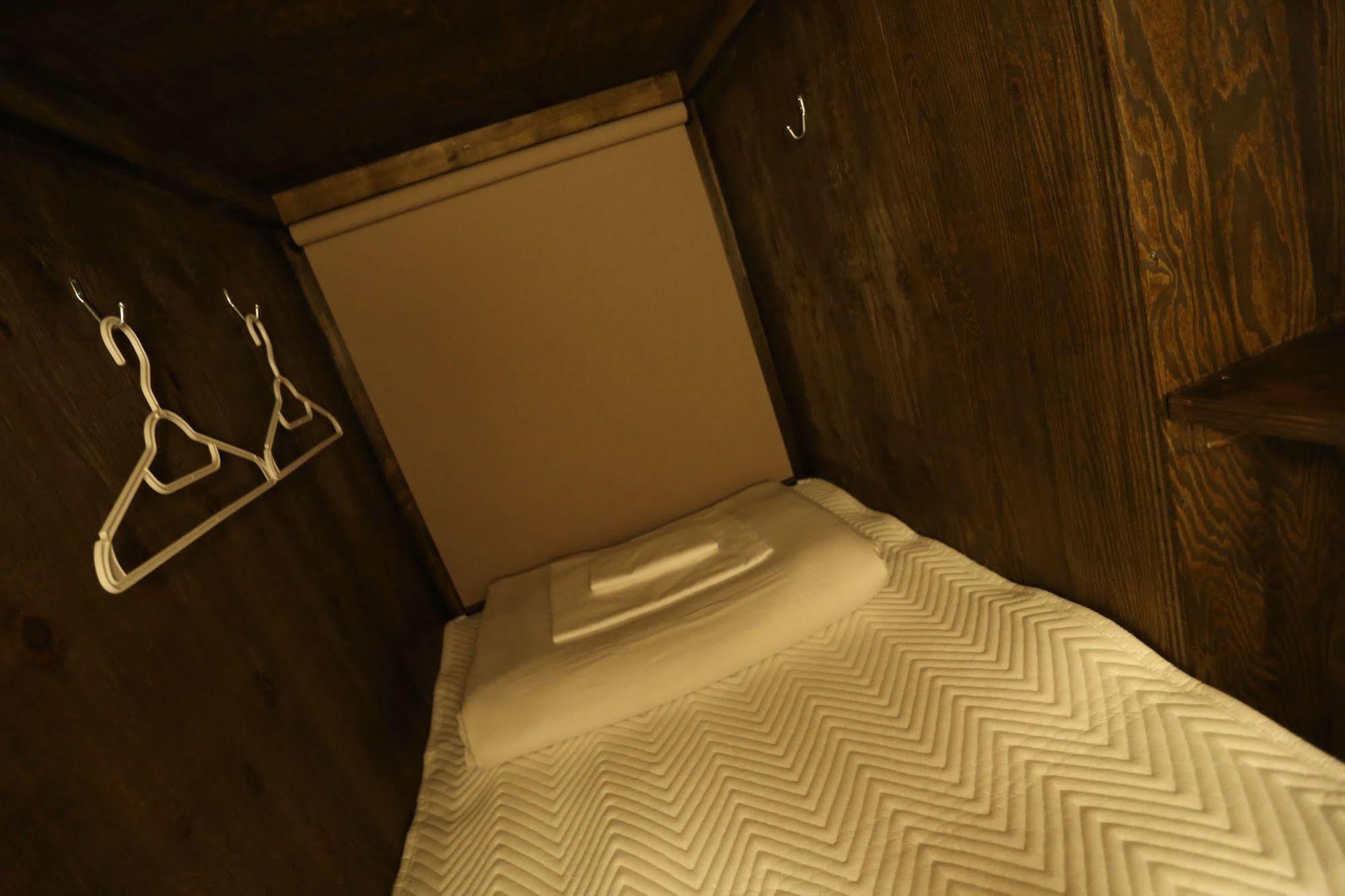 Fuku Hostel Namba Oszaka Kültér fotó